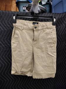lot 9186 image: Place Boys Size 8 Slim Khaki Chino Shorts