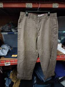 lot 505 image: Izod Chino Mens Khaki Brown Pants Size 3832 100% Cotton