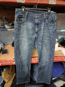 lot 510 image: Wrangler Mens Relaxed Fit Jeans Size 36 x 29 Blue Denim