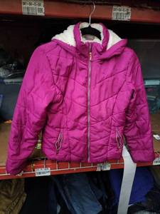 lot 538 image: Pink Platinum Womens Small Hooded Puffer Jacket Magenta w Faux Fur Lining