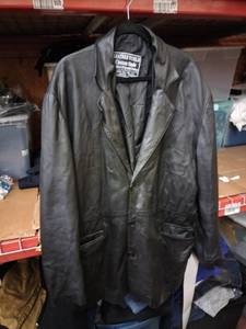lot 539 image: Leather World Custom Made Black Leather 3-Button Blazer Jacket