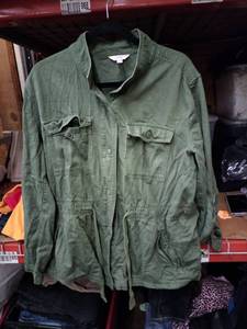 lot 552 image: Terra & Sky Womens Olive Green Utility Jacket Size 0X (14W)