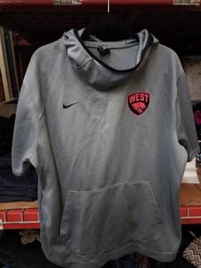 lot 579 image: Nike Dri-Fit Short Sleeve Pullover Hoodie Size XL Gray w West Jaguars Logo