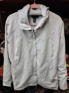 lot 590 image: Kirkland Signature Light Blue Full-Zip Jacket w Fleece-Lined Hood Size XL