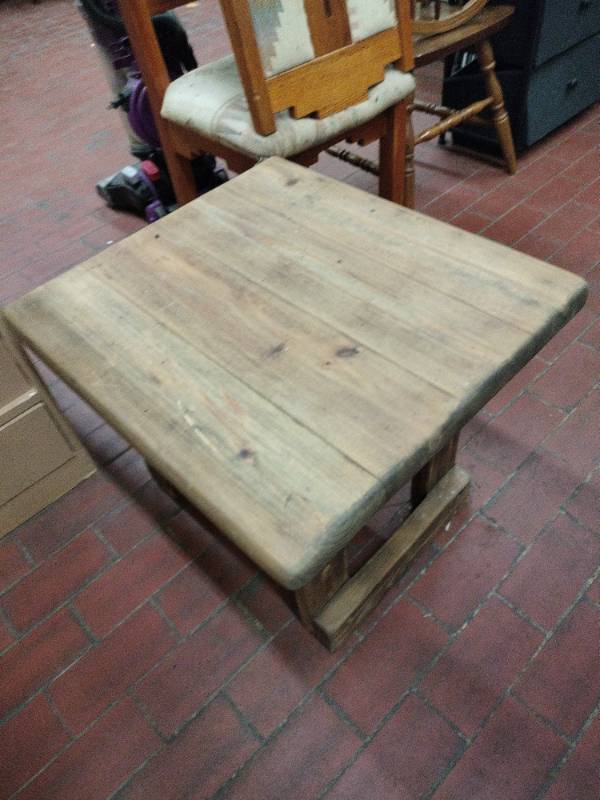 lot 25915 image: Wooden Bench with Cream Upholstered Seat