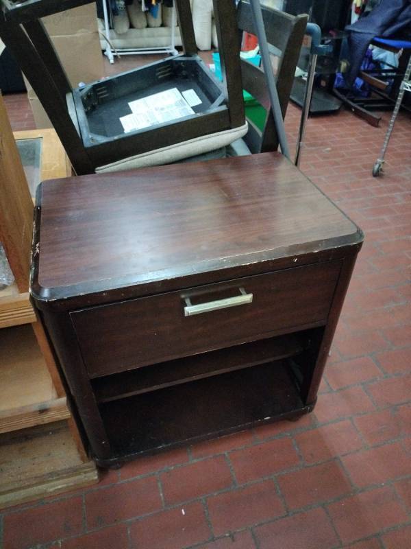 lot 25938 image: Dark Wood Nightstand w Single Drawer & Open Shelf