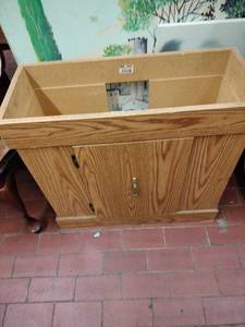 lot 1058 image: Oak Finish 30in Cabinet Stand with Hinged Door and Brass Pull