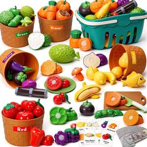 lot 1005 image: Funpynani 115-Piece Play Food Set with Cutting Board
