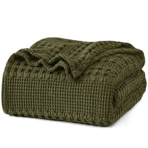 lot 1876 image: PHF Cotton Waffle Blanket, Queen, Capulet Olive