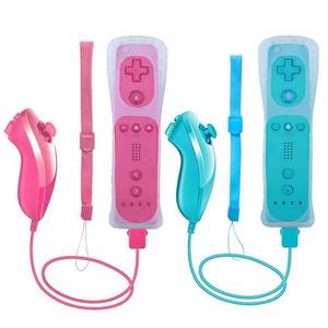lot 20465 image: Nunchuk and Remote Controllers for Wii