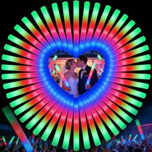 lot 1003 image: Wellent 70pc LED Foam Glow Sticks