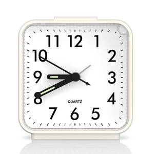 lot 14292 image: OQIMAX Analog Alarm Clock with Night Light and Snooze