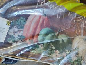 lot 1220 image: Fall Harvest Pumpkin Design IndoorOutdoor Doormat 18in x 30in Rubber Backing