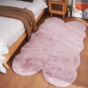 lot 5336 image: Ghouse Faux Sheepskin Fur Area Rug 4x6 Pink Shag