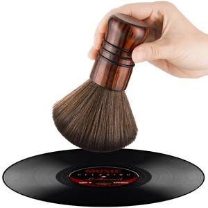 lot 2228 image: NiHome Vinyl Record Cleaning Brush Anti-Static Microfiber Beechwood Handle