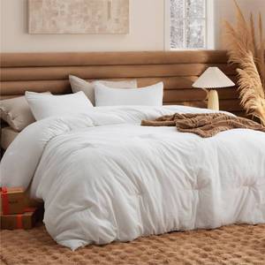 lot 17690 image: Bedsure King Comforter Set 3 Piece Prewashed White 104x90 Inch