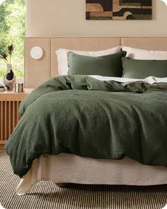 lot 9056 image: Bedsure PureWoven 3 Pieces 100% Cotton Waffle Weave Duvet Cover Set, King