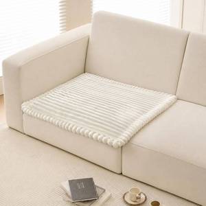 lot 18117 image: NAISI Pet Couch Cover for Sofa Non-Slip Washable 27.5 x 27.5 Cream