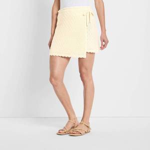 lot 20025 image: Future Collective Womens High-Rise Sweater Wrap Mini Skirt Cream M 94208692