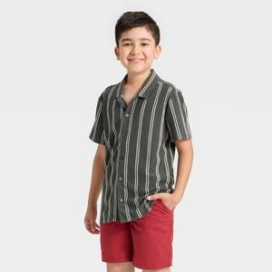 lot 20493 image: Cat & Jack Boys Short Sleeve Vertical Striped Button-Down Shirt XS 94416388