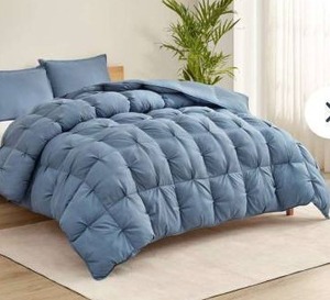 lot 12620 image: Blue Pinch Pleat Puffer Comforter with Box-Stitched Quilting, King