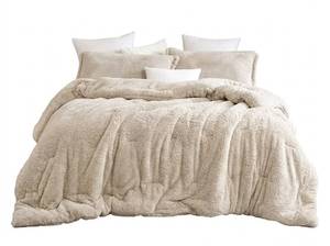 lot 12621 image: Beige Plush Fleece Blanket with Herringbone Textured Pattern, King