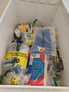 lot 12695 image: Lot Of Miscellaneous Items