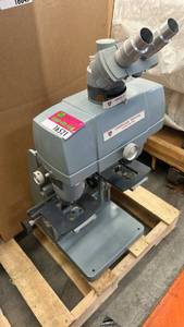 lot 16521 image: American Optical K 2031 Binocular Microscope