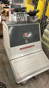 lot 16575 image: Advance Machine Co. Floor Burnisher  Model 467800&nbsp