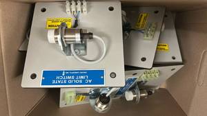 lot 16583 image: Lot of AC Solid State Limit Switch Assemblies