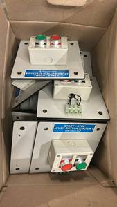 lot 16590 image: Energy Concepts Start Stop Push Button Station Control Panel Assembly Lot