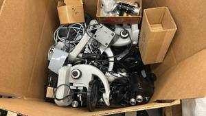 lot 16647 image: Microscope Bodies Parts and Accessories Lot