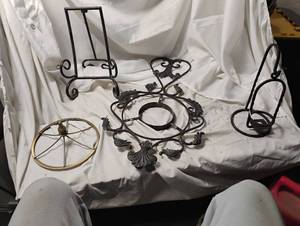 lot 2345 image: Misc Metal Decoration