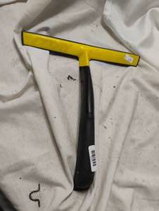 lot 2347 image: Ezidri Small Squeegee