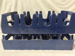 lot 2191 image: Blue Plastic 2 litter bottle crate