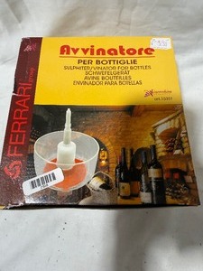 lot 2198 image: Avvinatore per bottigle Ferari