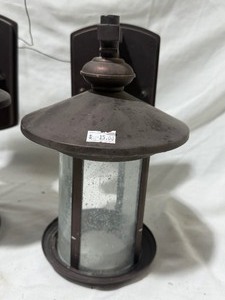 lot 2207 image: Set of Wall lights