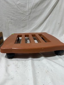 lot 2222 image: Lawn care
