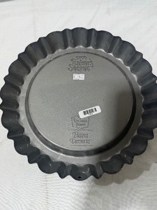 lot 2163 image: Misc metal pans