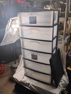 lot 2271 image: Big Blue Storage Container 6 drawers