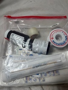 lot 2114 image: Misc medical stuff