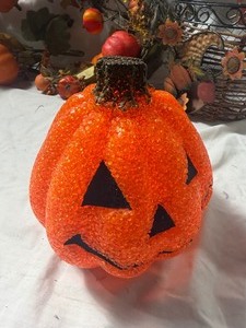 lot 2137 image: Misc Pumpkin decoration