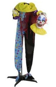 lot 43391 image: Animated Halloween Clown Figure Speaks 4 Phrases 3 AA Battery Operated