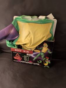 lot 22 image: Rubies Five Nights at Freddys Security Breach Montgomery Gator Boys M (8) Costume