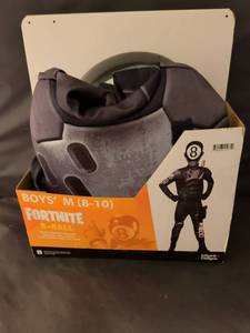 lot 28 image: NIB Fortnite Boys M (8-10) Costume with Mask