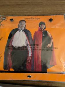 lot 42 image: Reversible Cape Halloween Costume 48 in x 22 in