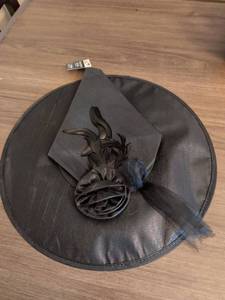 lot 58 image: Halloween Witch Hat Adult One Size