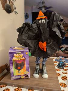 lot 84 image: Animated Giggle Buddies Bat Figure Over 2.5 Feet Tall
