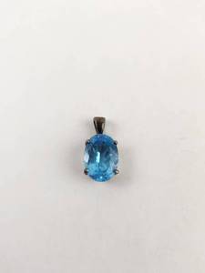 lot 117 image: Oval London Blue Topaz Pendant .925
