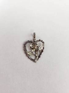 lot 118 image: Sterling Silver Heart-shaped Pendant with Rose and Leaves 1.5
